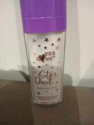 Pintalabios rojo brillo y shimmer blanco brillo