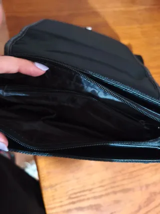 Bolso bandolera de piel negro