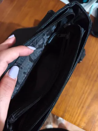 Bolso bandolera de piel negro