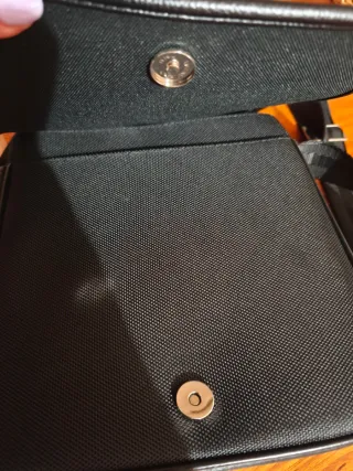 Bolso bandolera de piel negro