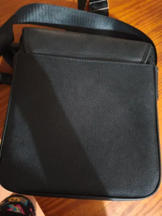 Bolso bandolera de piel negro