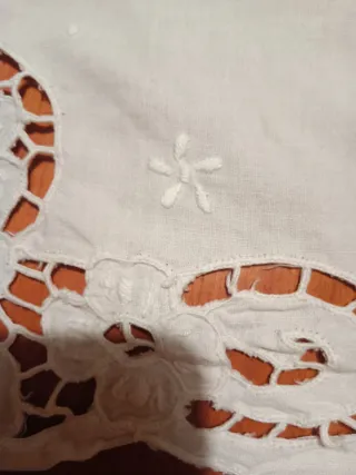 Centrino fatto a mano in tessuto