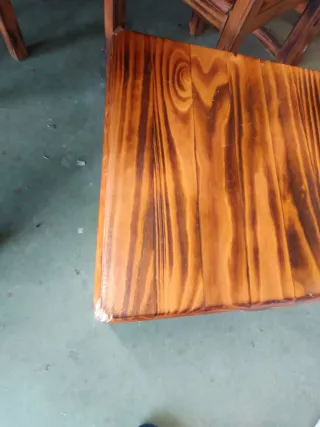 Conjunto Mesa, Banco y Sillas Madera.
