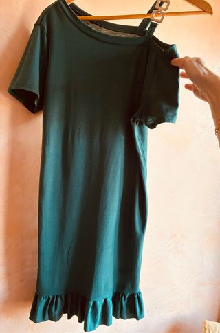 Vestido verde con volantes