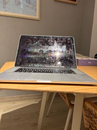 MacBook Pro Retina 15 Mid 2015 i7 16GB Plata