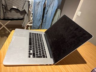 MacBook Pro Retina 15 Mid 2015 i7 16GB Plata