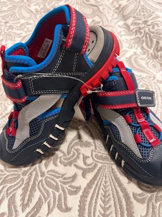 Geox Sandalias Niños T33 Nuevas
