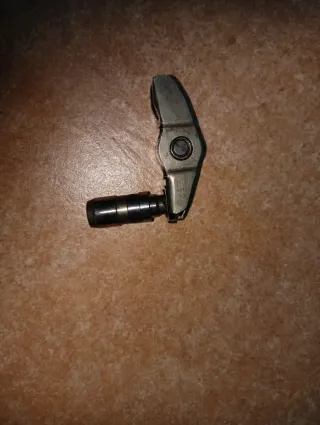 Árboles de levas, 16 taqués y balancines