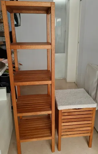 Estantería y banco de madera