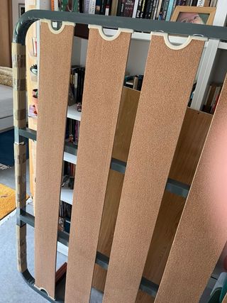 Somier de láminas metálico y madera