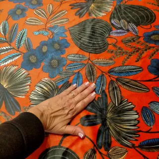 Tela terciopelo/antelina floral naranja y azul