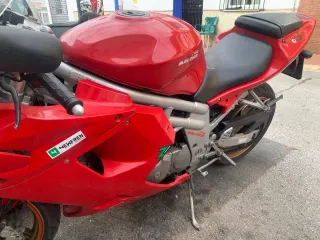 HYOSUNG COMET 650 2005