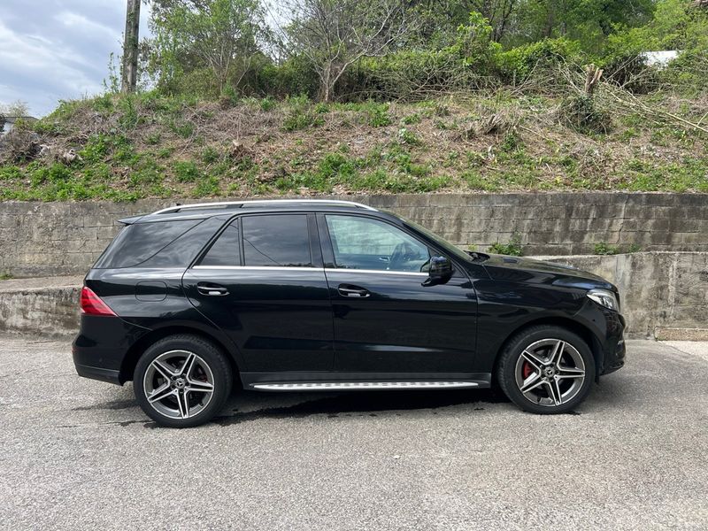 Mercedes-Benz  GLE 250d 4 Matic - foto 1