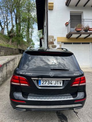 Mercedes-Benz  GLE 250d 4 Matic