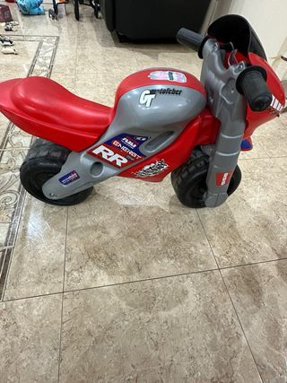 Moto de juguete sin pedales