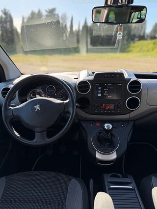PEUGEOT PARTNER 1.6 BLUEHDI 2017 C🔵 7 PLAZAS