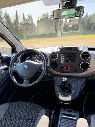 PEUGEOT PARTNER 1.6 BLUEHDI 2017 C🔵 7 PLAZAS