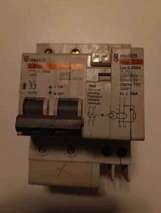 Interruttori magnetotermici Merlin Gerin Multi 9