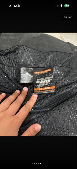 Chaqueta de moto negra