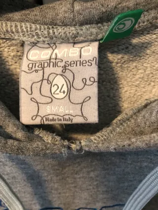 Combo hooded sweatshirt in light grey.