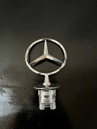 Emblema Estrella Mercedes-Benz Capó