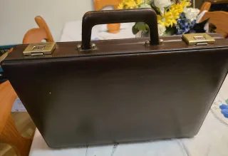 Maletín ejecutivo retro marrón