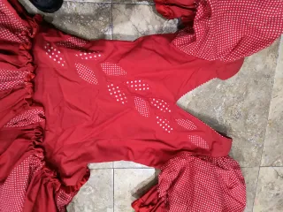 Bata Rociera Roja y Blanca Medidas: