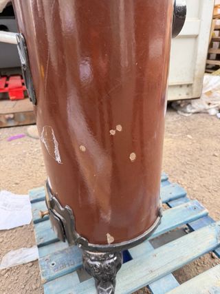 Estufa Hergom Marrón y Negra