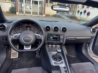 Audi TT Roadster S line 1.8 TFSI – 2012 impecable