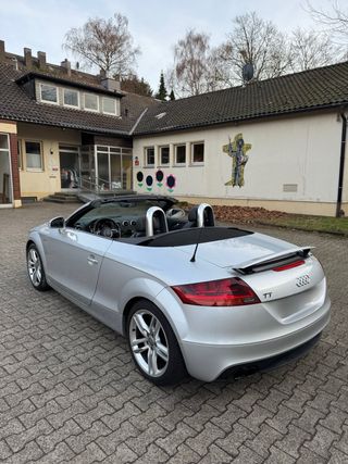 Audi TT Roadster S line 1.8 TFSI – 2012 impecable