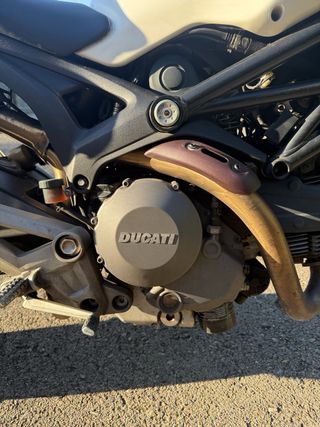 Ducati Monster 696
