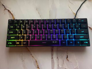 MageGee Teclado Mecánico RGB Negro