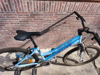 Bicicleta BYB azul mujer