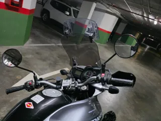 Honda Transalp Negra/Gris xl700v