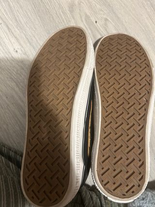 Zapatillas Fila negras con estampado