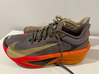 Zapatillas Nike Zoom Fly 6. Ed. Running Poets.