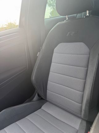 Volkswagen Golf 2.0 TDI 150CV R-Line