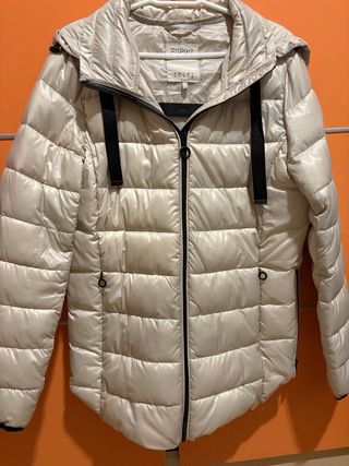 Chaqueta acolchada Esprit beige