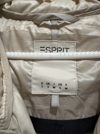 Chaqueta acolchada Esprit beige