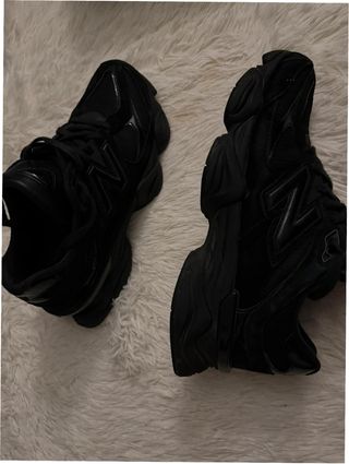 New Balance 9060 Triple Black Talla 40