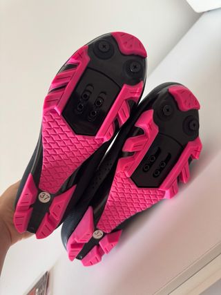 Zapatillas Ciclismo B-PRO Mujer Negras/Rosa
