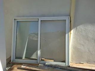 Ventana corredera de aluminio