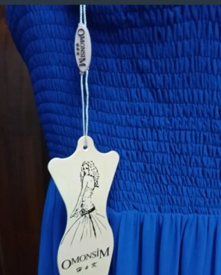 Vestido largo, con fular. Regalo torera gris plata