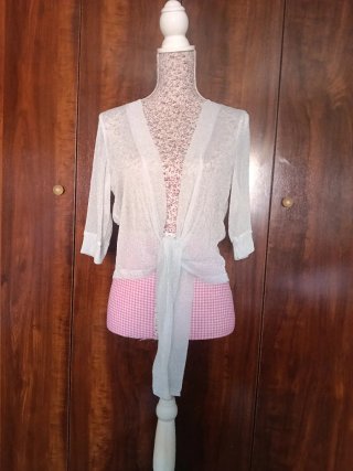 Vestido largo, con fular. Regalo torera gris plata