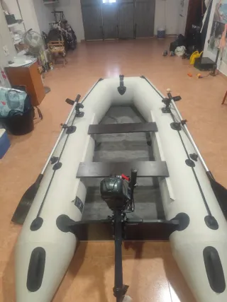 Zodiac 2.90pesca  con motor fueraborda