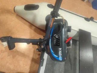 Zodiac 2.90pesca  con motor fueraborda