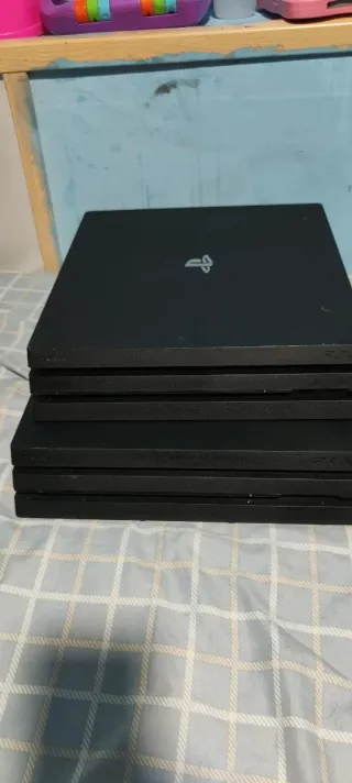 PS4 Pro (PlayStation 4 Pro) para repuesto ambas