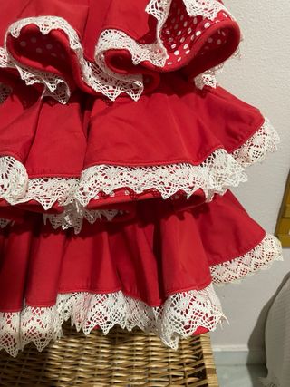 Traje de flamenca rojo con encaje blanco Talla M