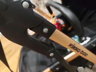 Cochecito Kikkaboo Kaia Negro/Dorado