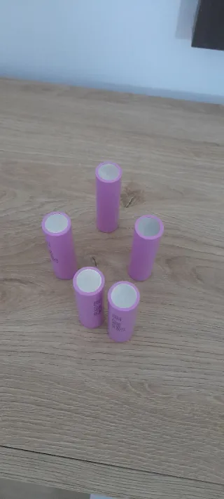 5 Batterie Samsung 18650 ricaricabili